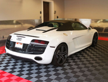 【紅色+灰色組合拼裝車庫(kù)地板】