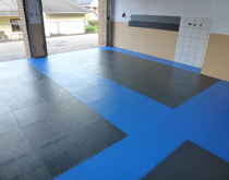 私家別墅車庫(kù)地面地板磚 最簡(jiǎn)易快速鋪裝車庫(kù)地面材料